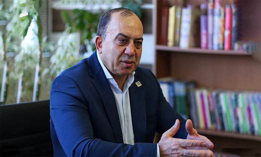 آقای عظیم زاده